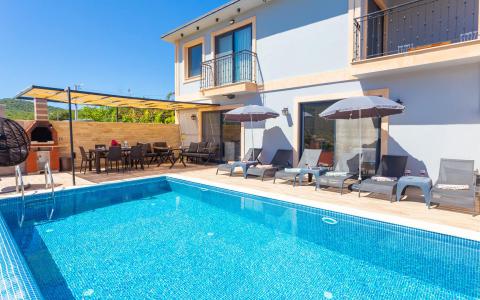 Villa Şimşek, doğa manzaralı, havuzlu, jakuzili - villapaketi